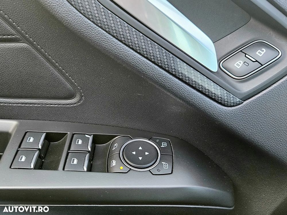 Ford Focus 1.5 Ecoboost ST-Line - 26