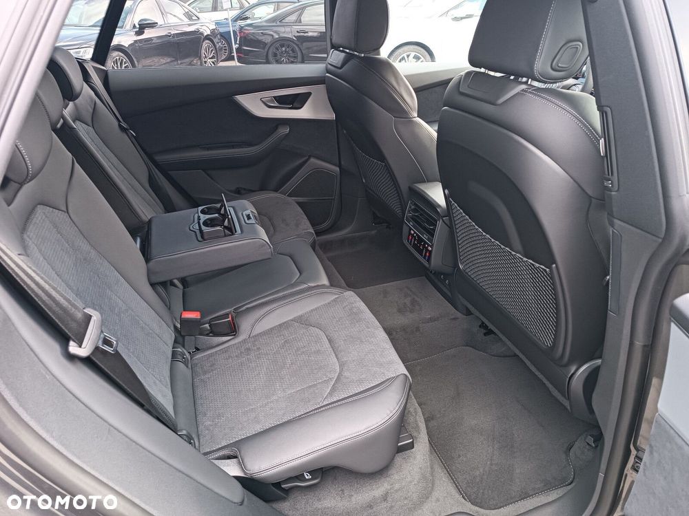 Audi Q8 - 23