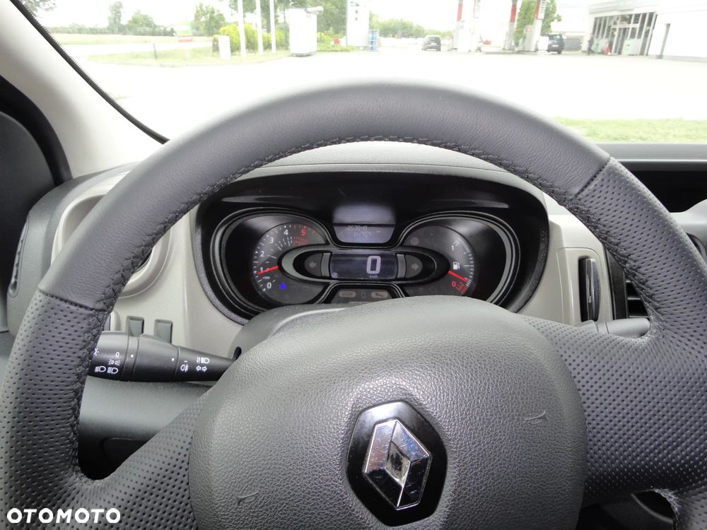 Renault Trafic - 15