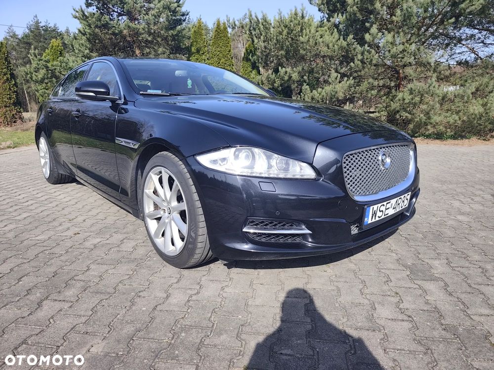 Jaguar XJ 3.0 D V6 LWB Portfolio - 10