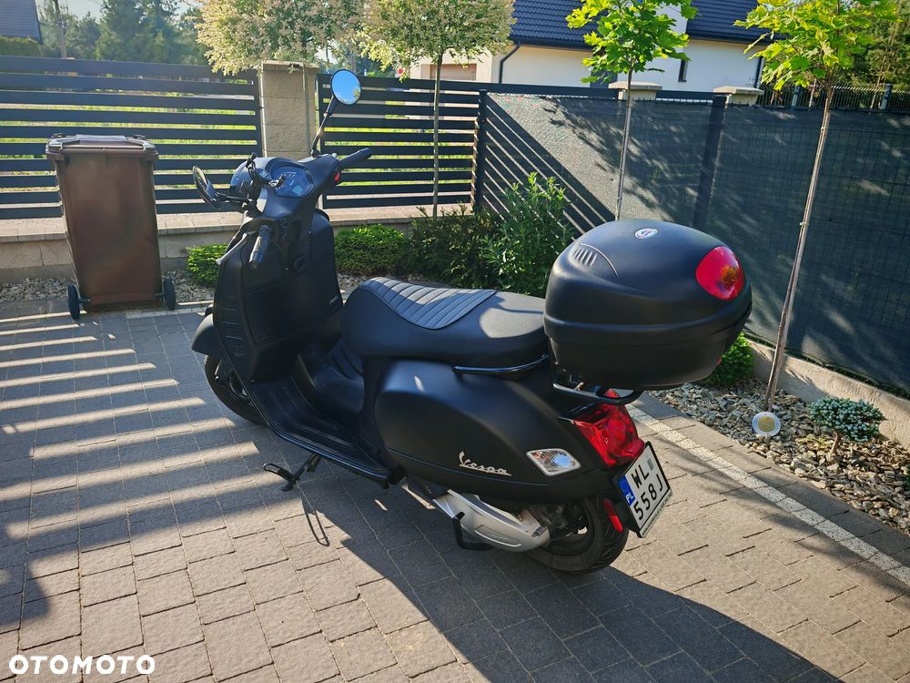 Vespa GTS - 3