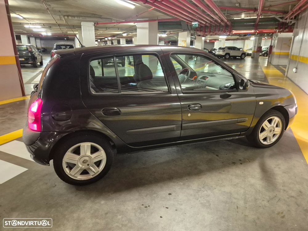 Renault Clio 1.2 16V Dynamique - 6