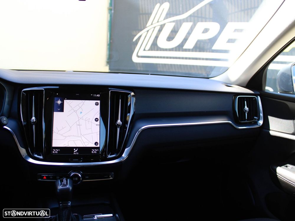 Volvo V60 2.0 D3 Geartronic - 25