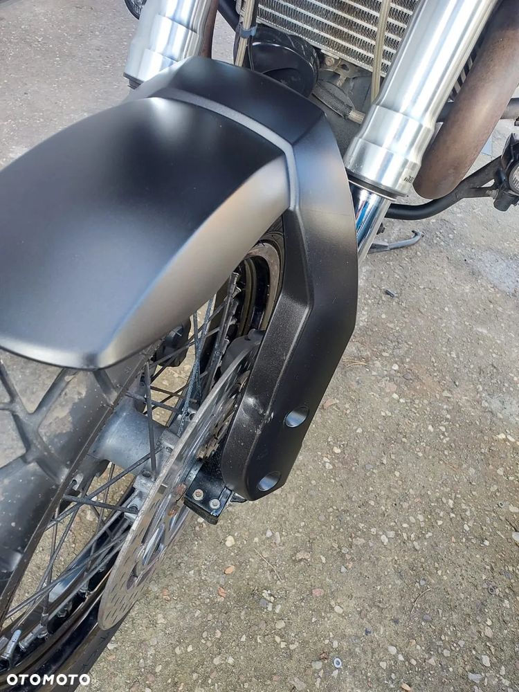 Moto Guzzi Stelvio - 39