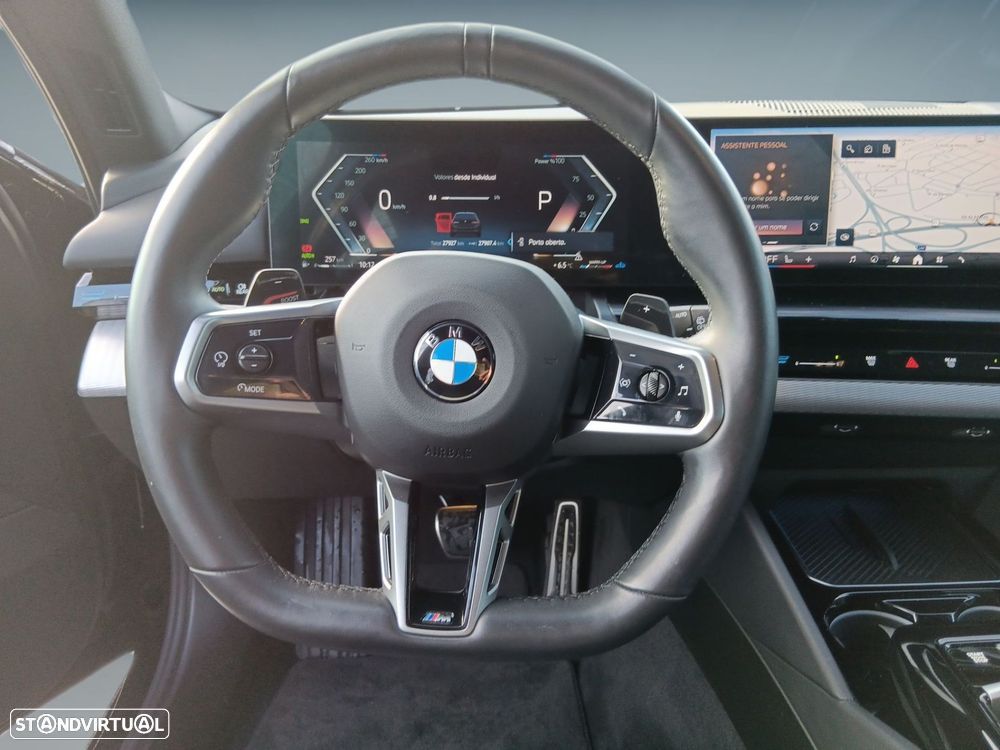 BMW 520 d Pack Desportivo M Pro - 13