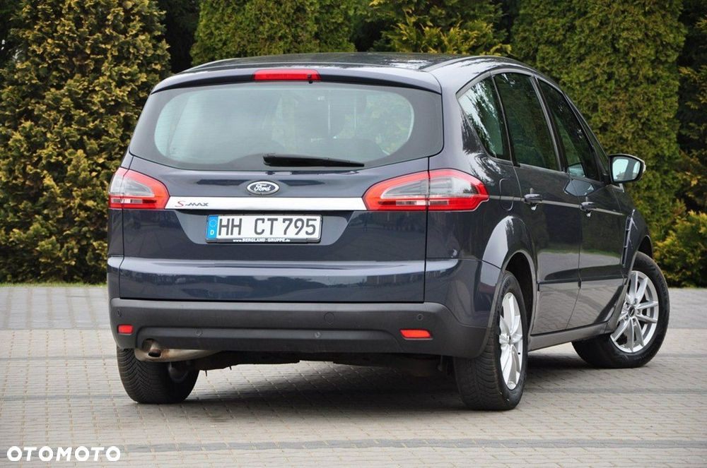 Ford S-Max - 12