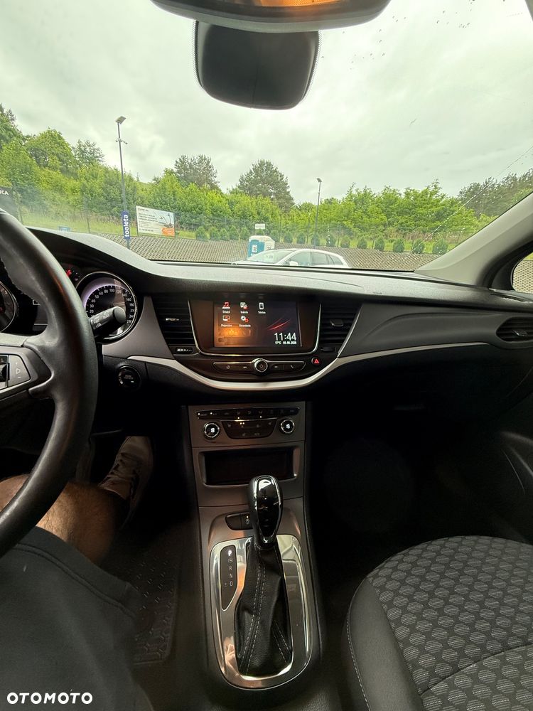 Opel Astra 1.4 T Dynamic S&S - 11