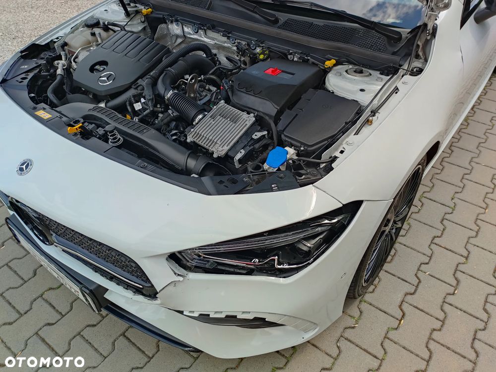 Mercedes-Benz CLA 200 mHEV AMG Line 7G-DCT - 38