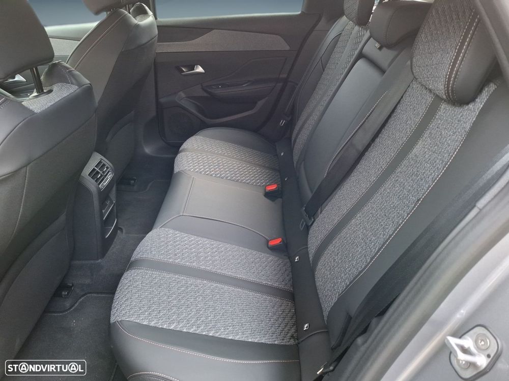 Peugeot 308 SW 1.2 Hybrid Allure e-DCS6 - 14
