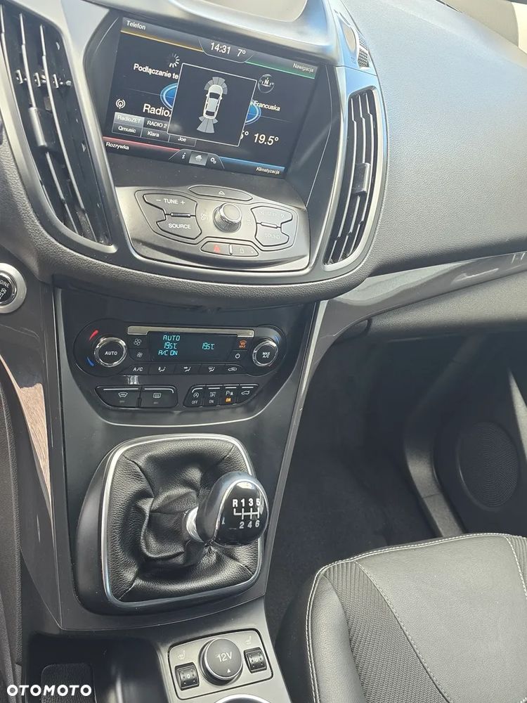 Ford Kuga 2.0 TDCi 2x4 Titanium - 8