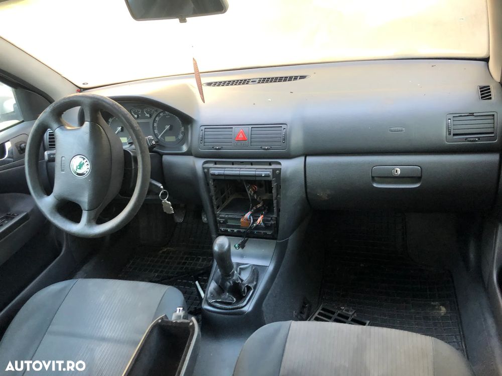 Dezmembrez Skoda Octavia 1 gri argintiu 1,9 diesel 2003 xenon - 11