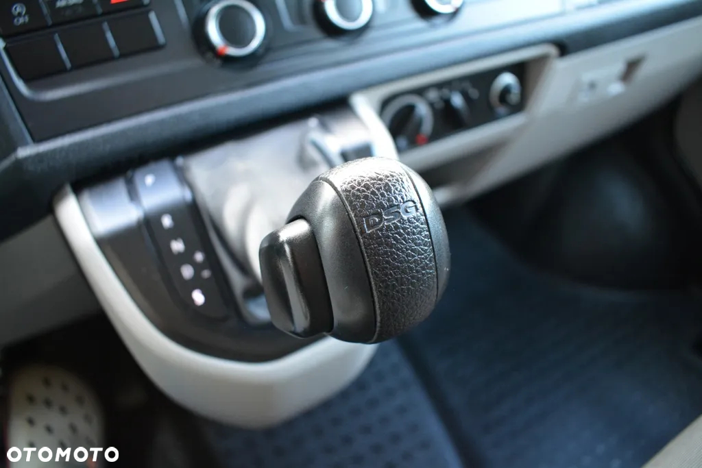 Volkswagen Transporter T6 TDI L1H1 DSG - 26
