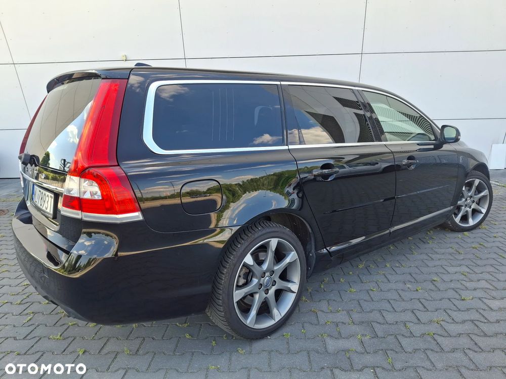 Volvo V70 T5 Powershift Summum - 3