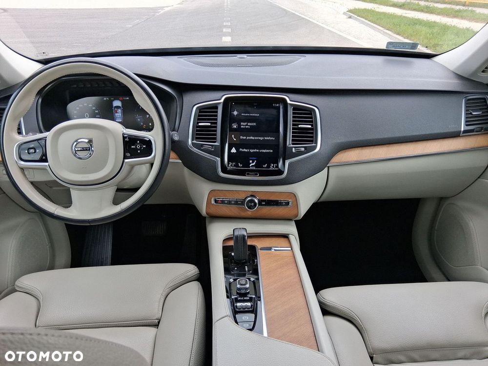 Volvo XC 90 - 13
