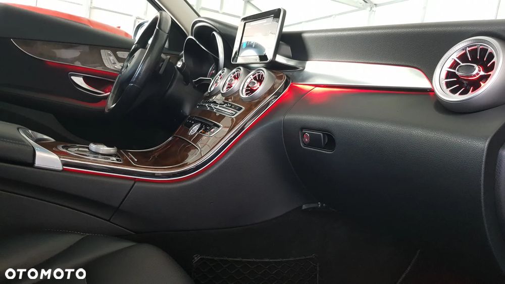 Mercedes-Benz Klasa C 300 7G-TRONIC Avantgarde - 29