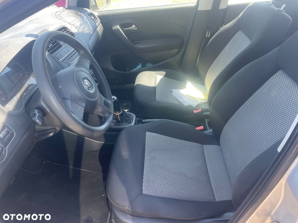 Volkswagen Polo - 4