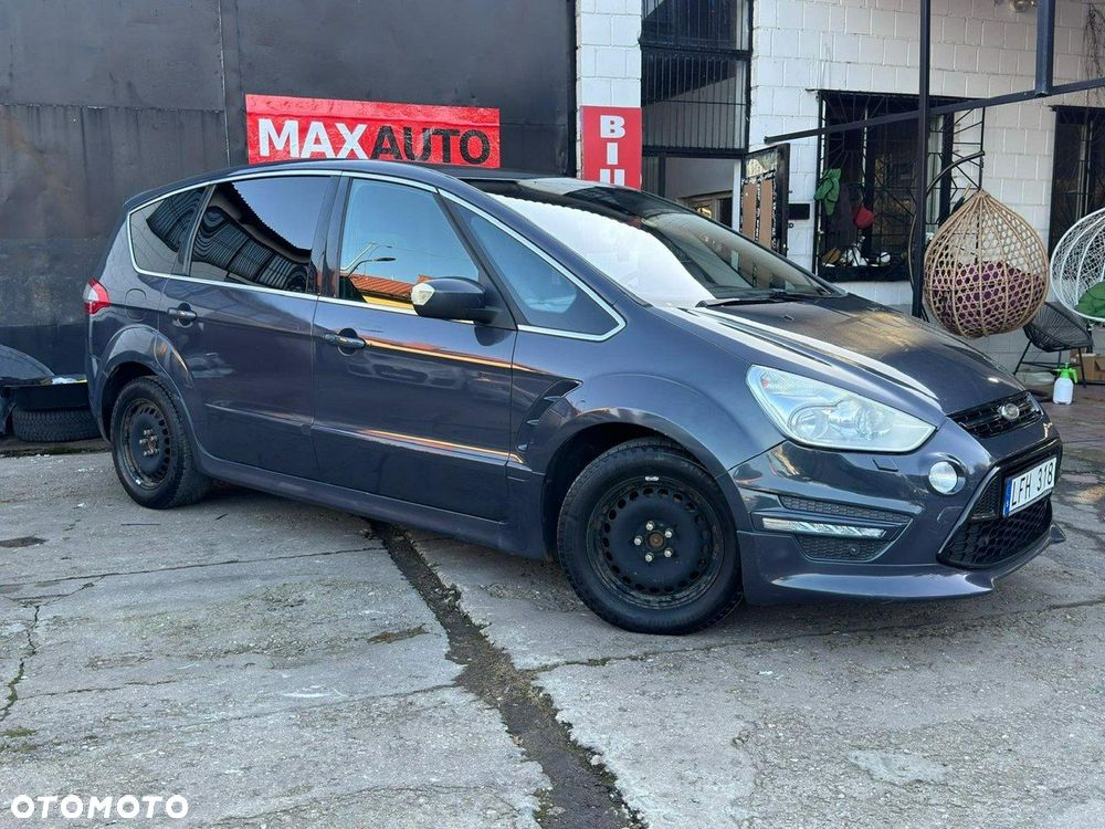 Ford S-Max - 13