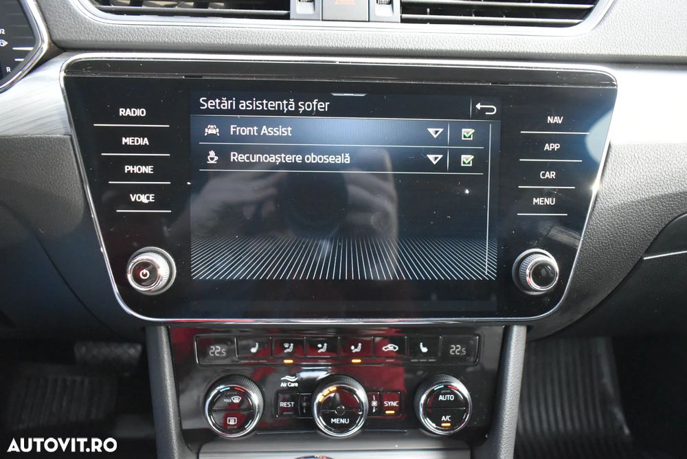 Skoda Superb 2.0 TDI DSG Ambition - 17