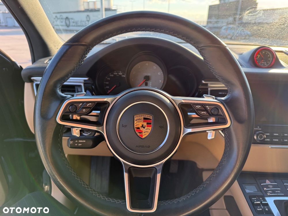 Porsche Macan - 19