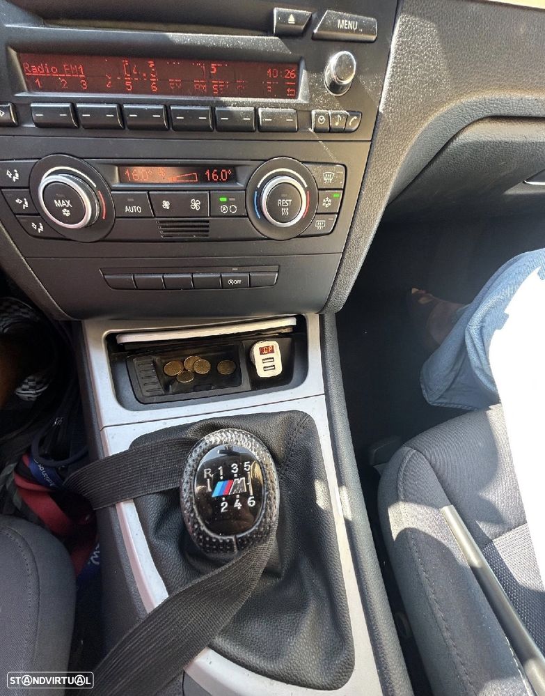 BMW 123 d - 24