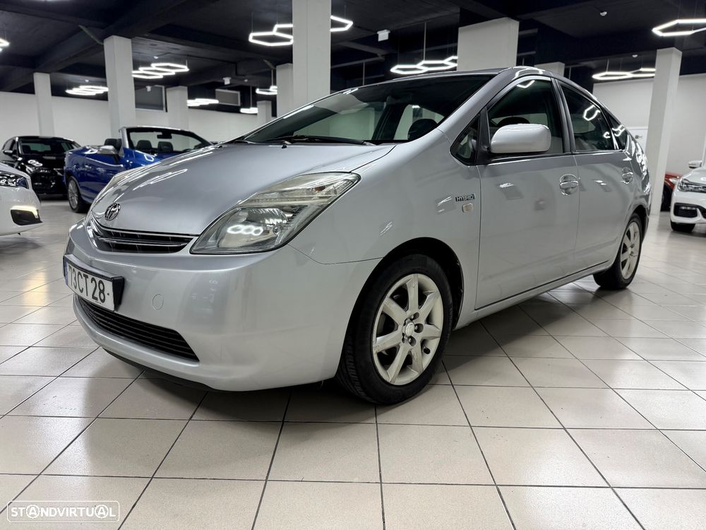 Toyota Prius 1.5 VVT-i HSD Sol - 10