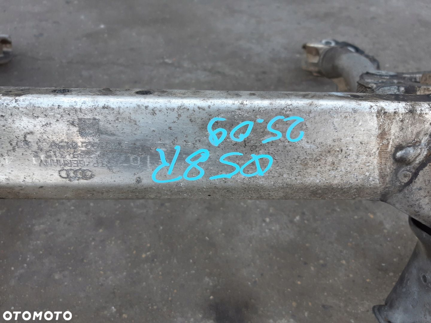 AUDI Q5 8R SANKI WÓZEK KOŁYSKA PRZÓD 8R0399315E - 4