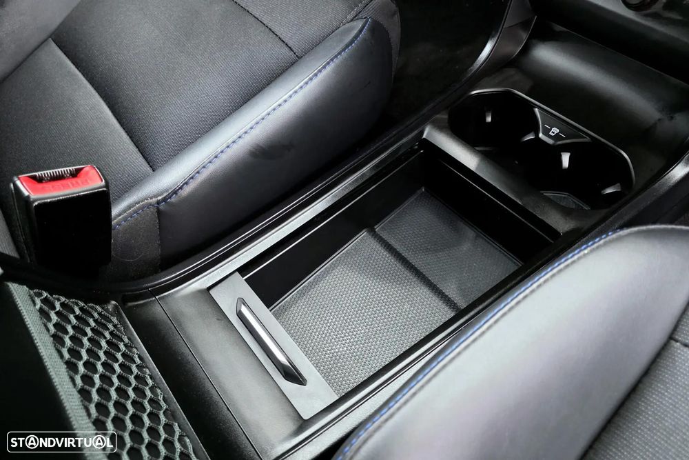 MG MG4 64 kWh Luxury - 25