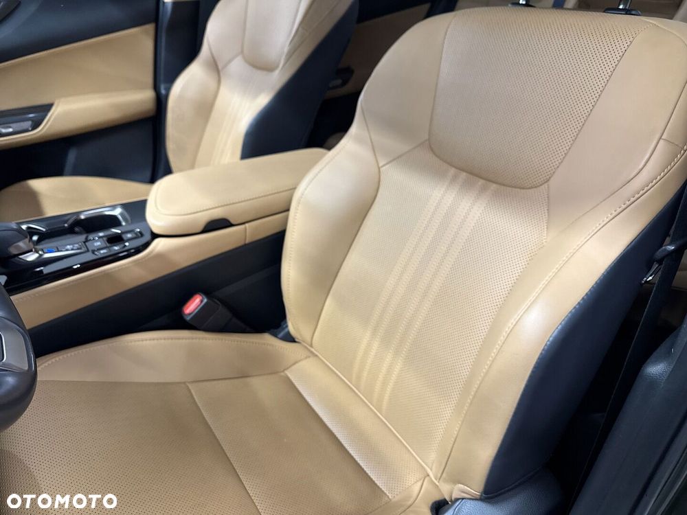 Lexus NX 350h Prestige AWD - 18