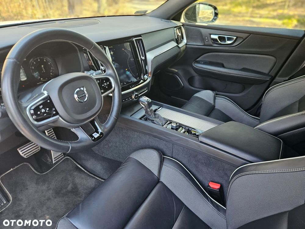 Volvo S60 T4 R-Design - 21