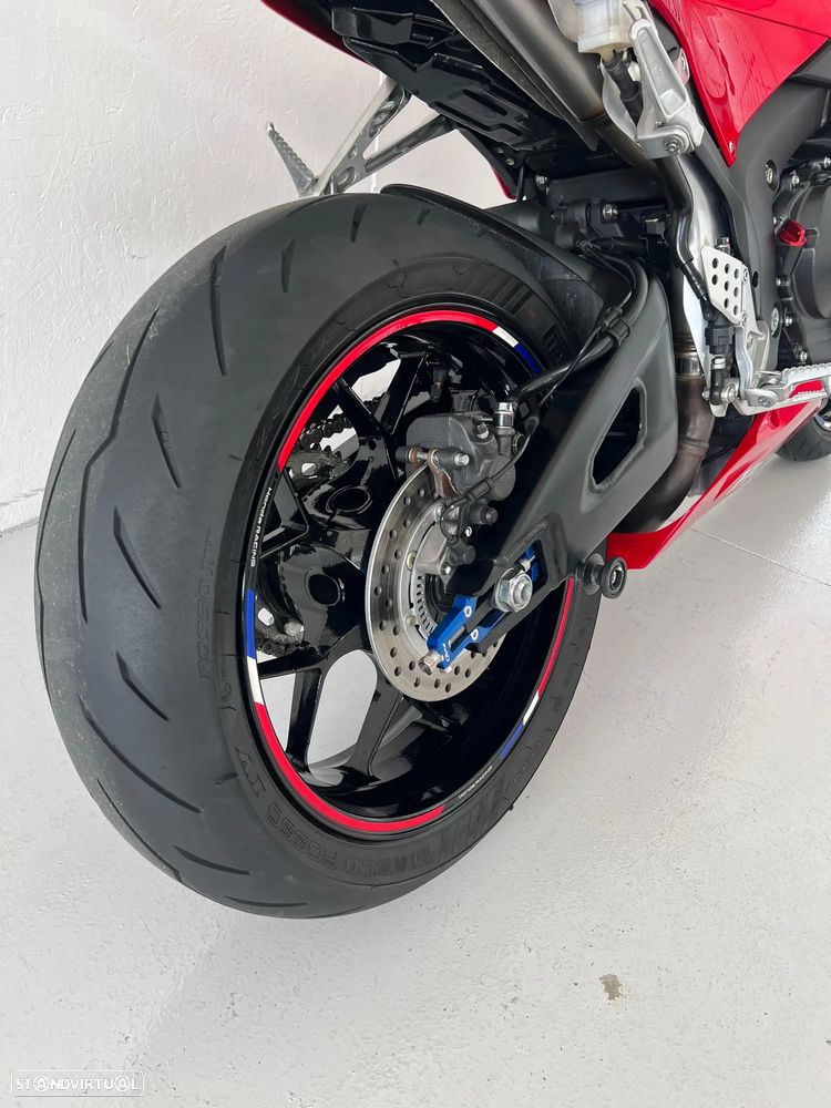 Honda CBR 600RR - 14