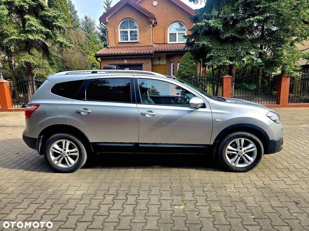 Nissan Qashqai+2 2.0 4x4 Tekna CVT - 2