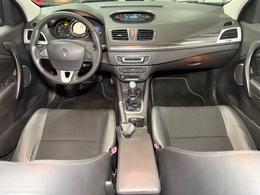 Renault Mégane 1.5 dCi Dynamique S - 17