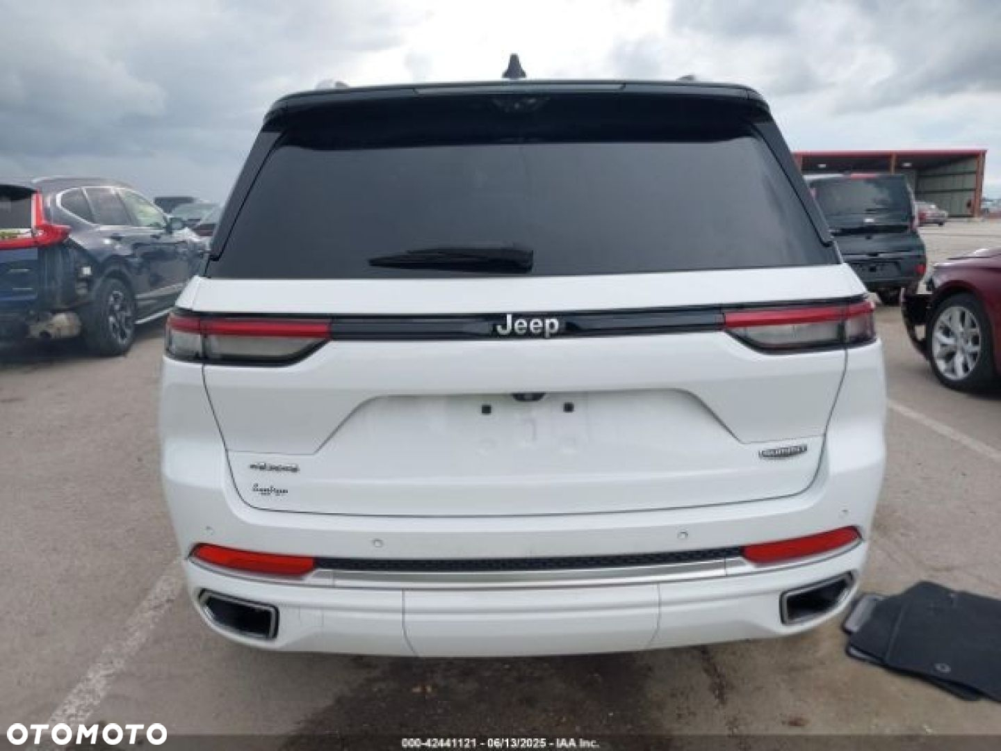 Jeep Grand Cherokee - 8