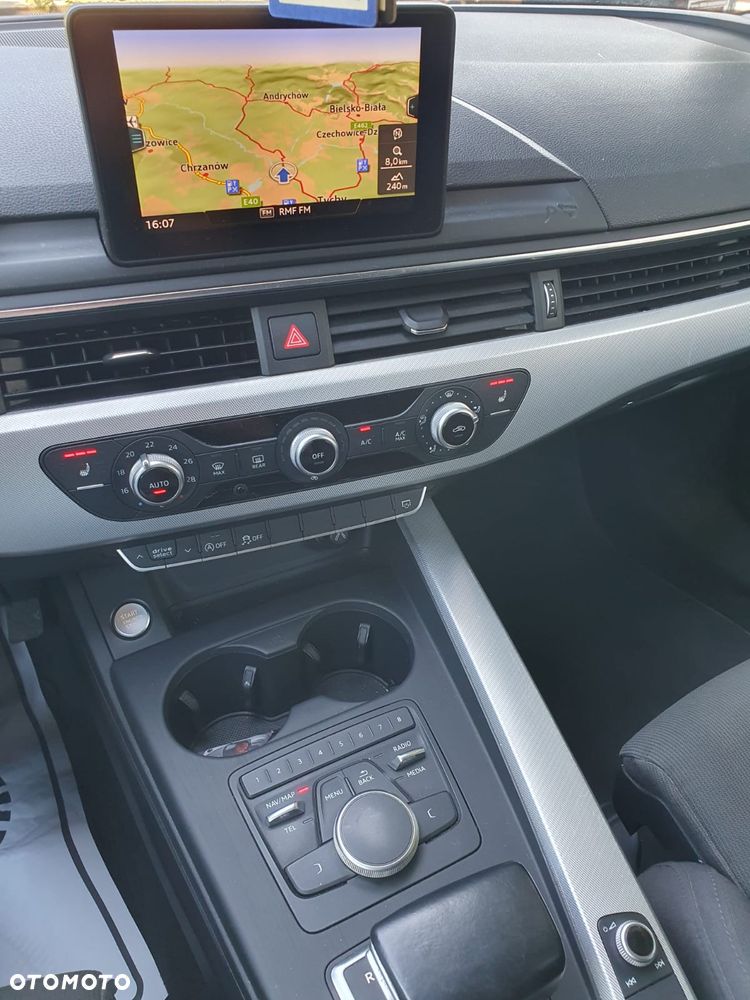 Audi A4 Avant 2.0 TDI S tronic - 12