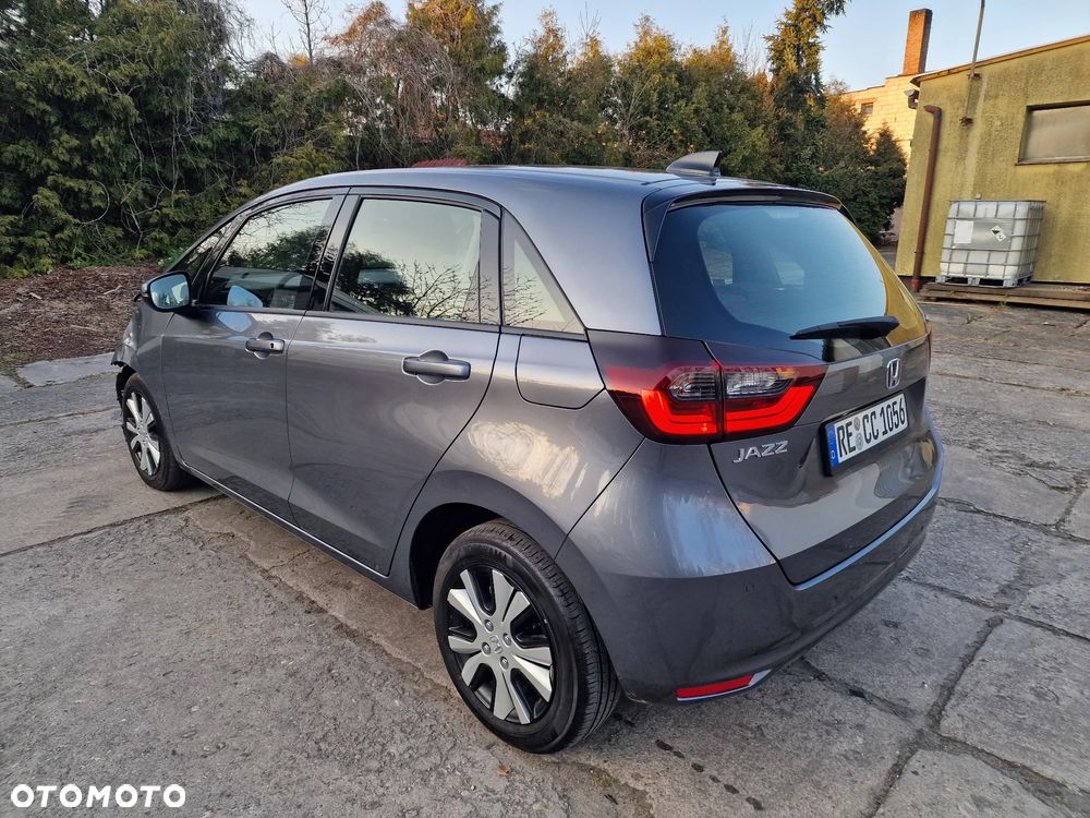 Honda Jazz ver-1-5-i--vtec-cvt-dynamic - 6