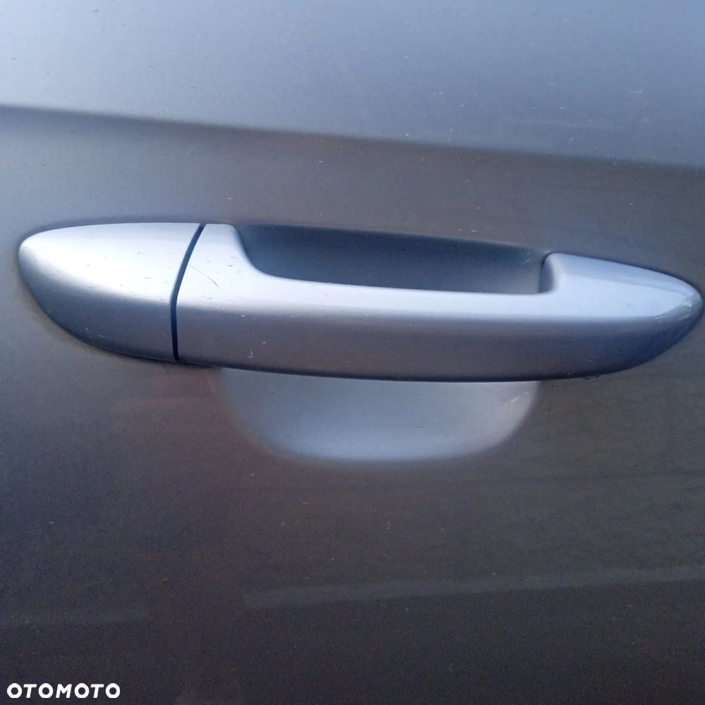 Volkswagen Passat 2.0 TDI Comfortline - 38