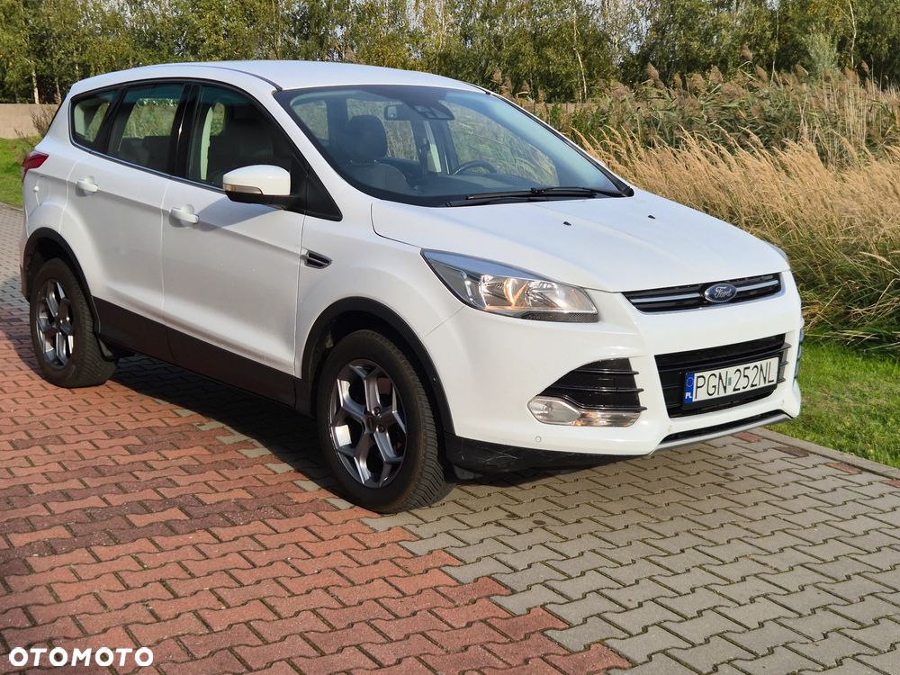Ford Kuga 2.0 TDCi 2x4 Titanium - 19