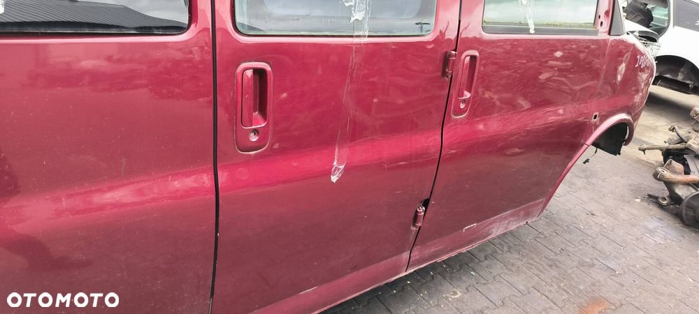 DRZWI PRAWE PRZÓD GMC SAVANA - 6