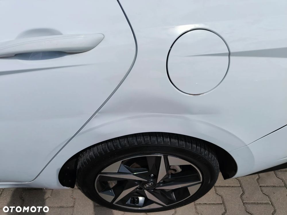Hyundai Elantra 1.6 Executive - 8