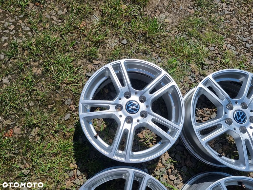 VW GOLF 8 5H0,T0URAN,SEAT LEON 3,AUDI ,SKODA alu 6,5X16 ET49 5X112 bdb stan - 4