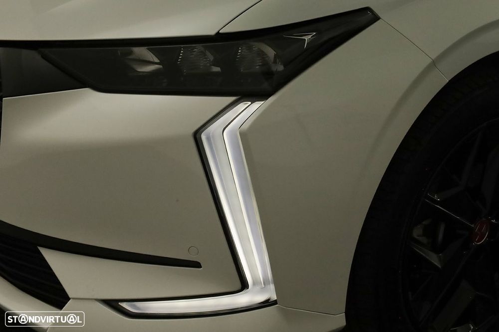 DS DS4 4 1.2 PureTech Performance Line EAT8 - 6