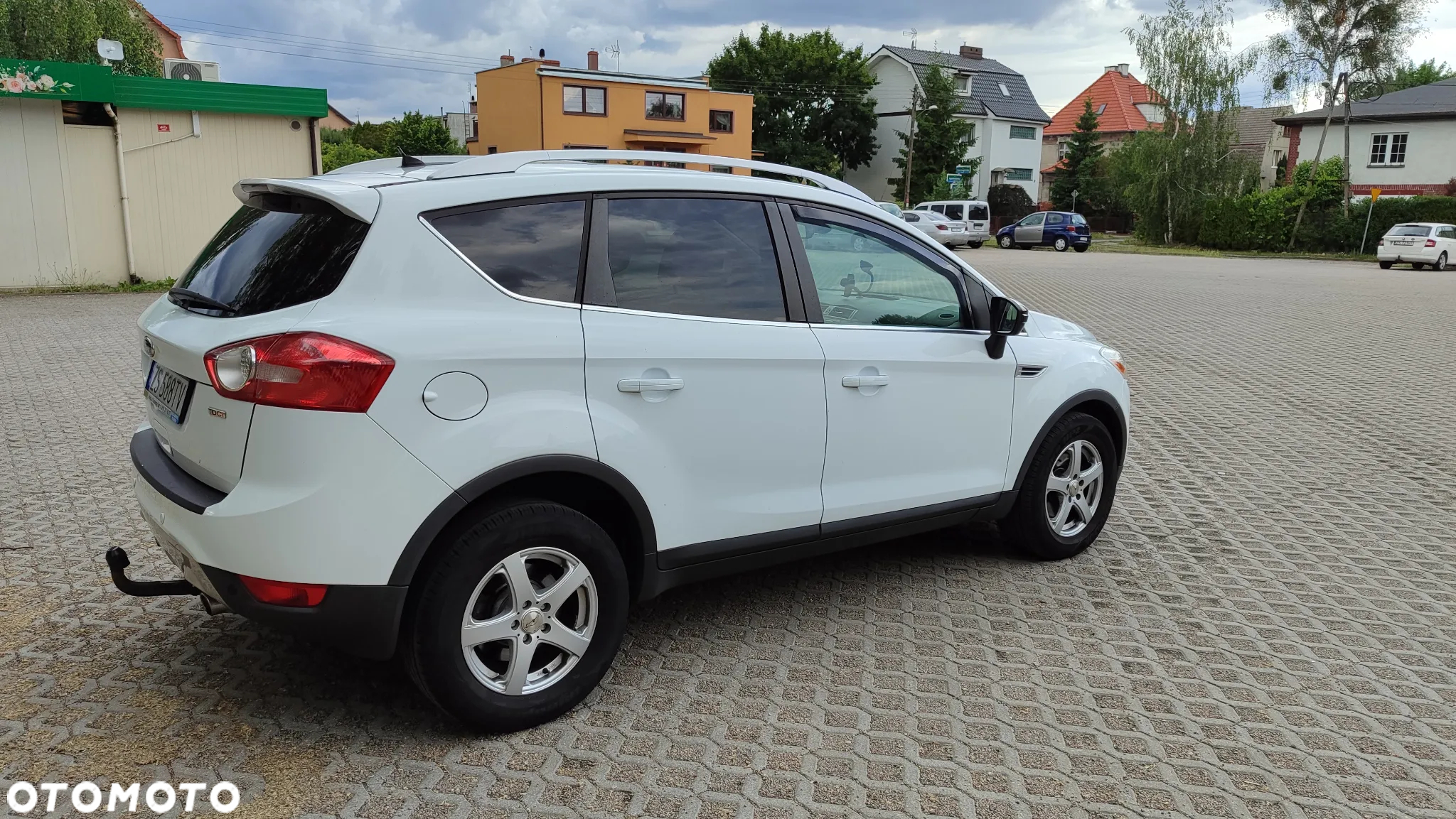 Ford Kuga - 9