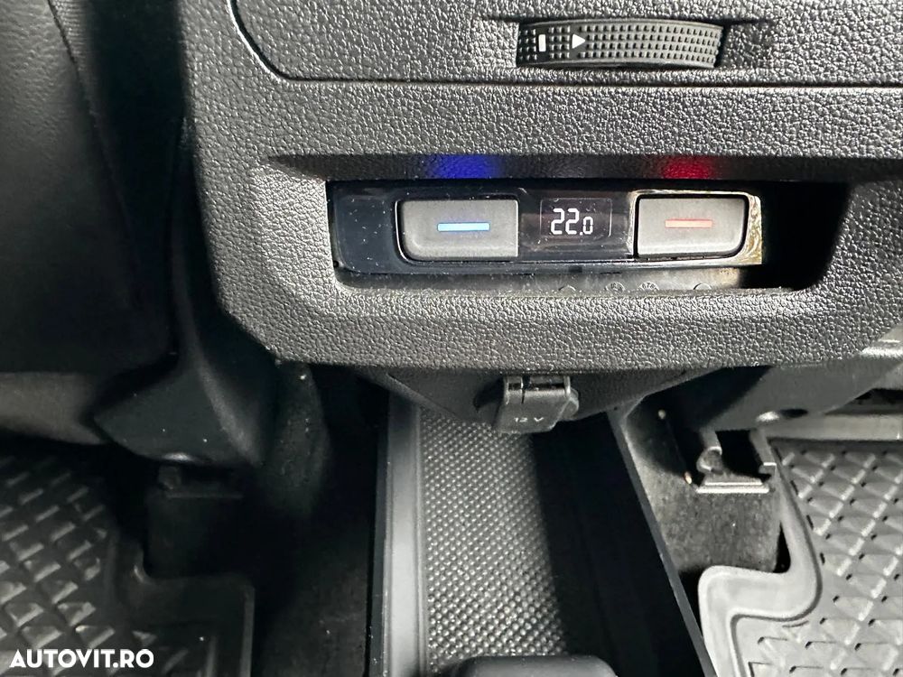 Volkswagen Touran 2.0 TDI Comfortline - 21