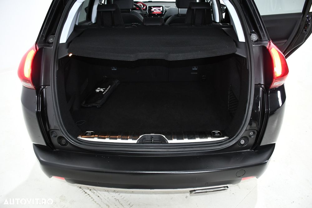 Peugeot 2008 1.2 PureTech Turbo EAT6 S&S GT-Line - 13