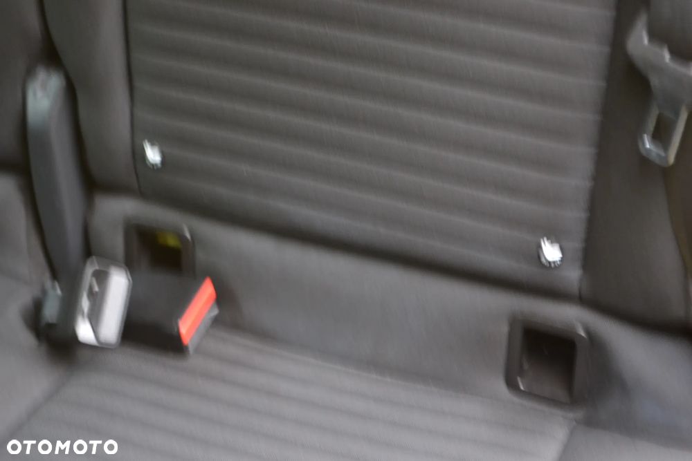 Renault Clio - 23