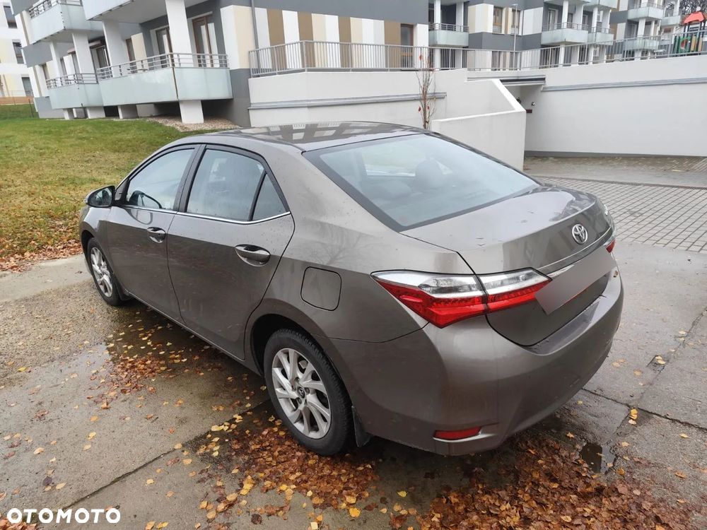Toyota Corolla 1.6 Comfort - 13