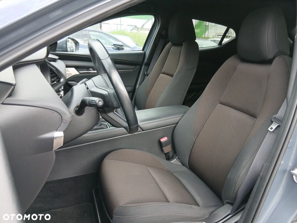 Mazda 3 2.0 mHEV Hikari - 17