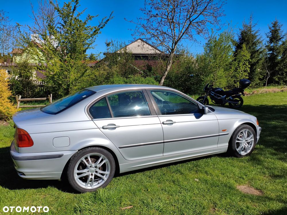 BMW Seria 3 - 18