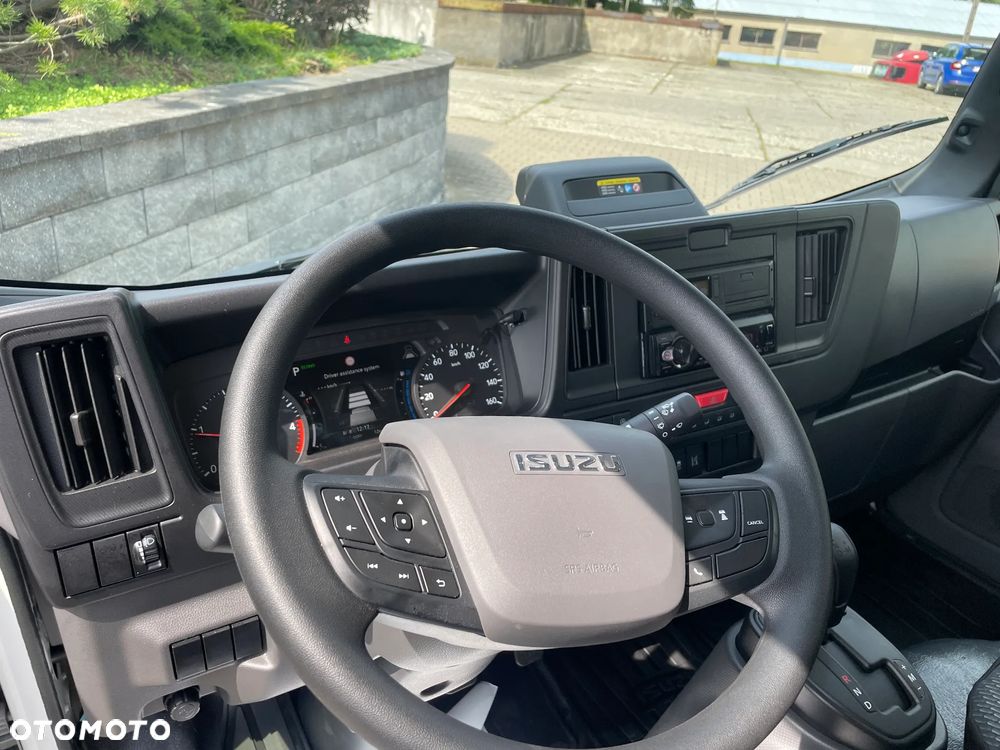 Isuzu M29 MY2025 - 10