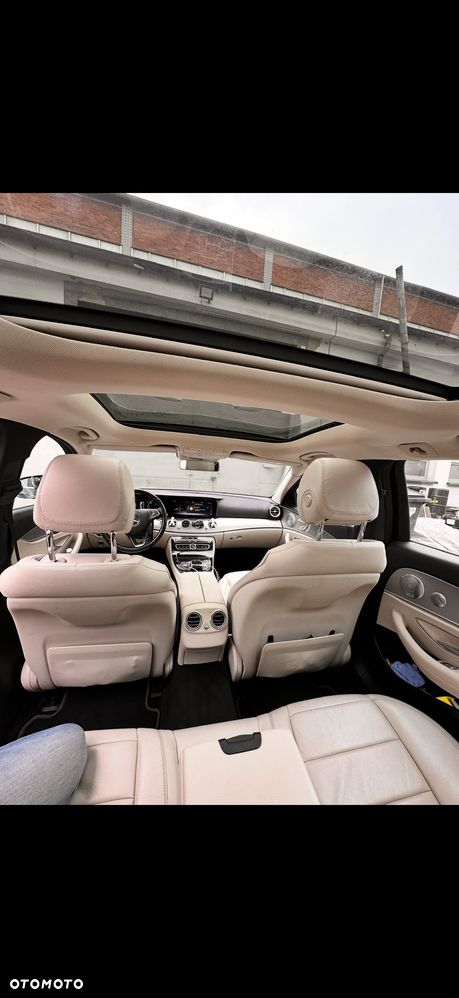 Mercedes-Benz Klasa E 220 d 9G-TRONIC - 1
